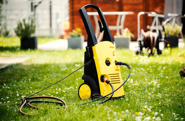 Best Pool Deck Cleaning  in Clarkton, MO
